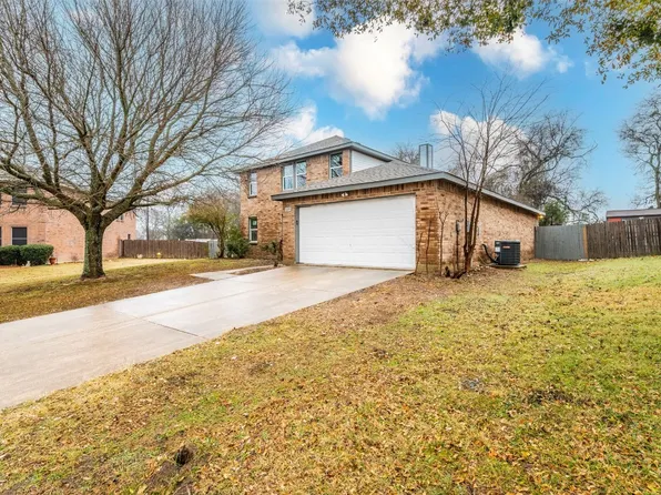 1235 Beatty Dr, Cedar Hill, TX 75104