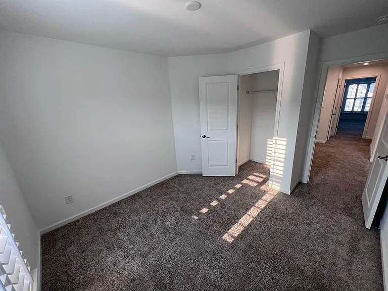 22047 Lani Dr — Photo 41
