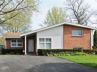 603 Gregg Rd, Northbrook, IL 60062