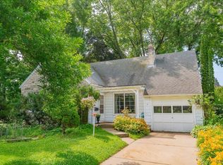 7 Harbort Dr, Madison, WI 53704