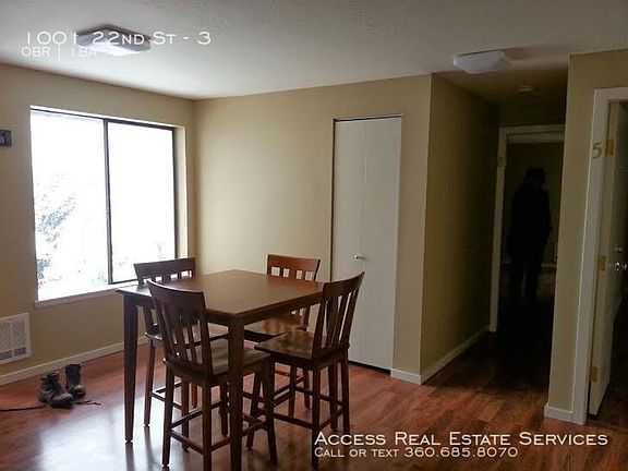 4th image of 1001 22nd St APT 5