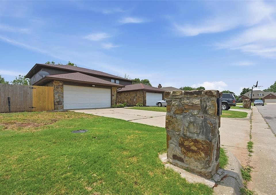 1st image of 10124 Birkenhead Ct #26