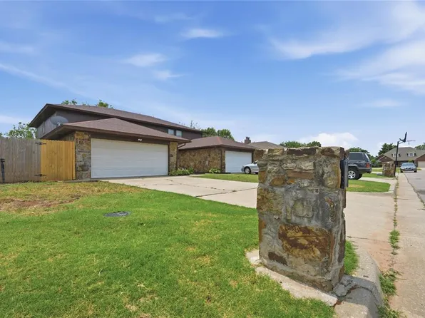 10124 Birkenhead Ct #26, Yukon, OK 73099