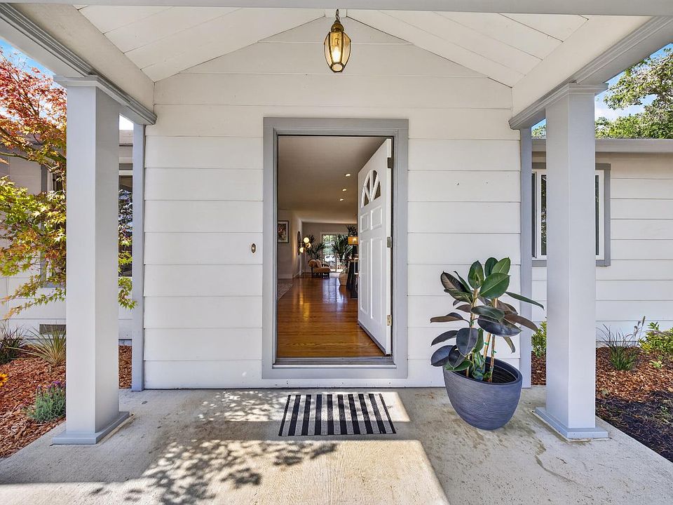 1st image of 55 La Costa Court