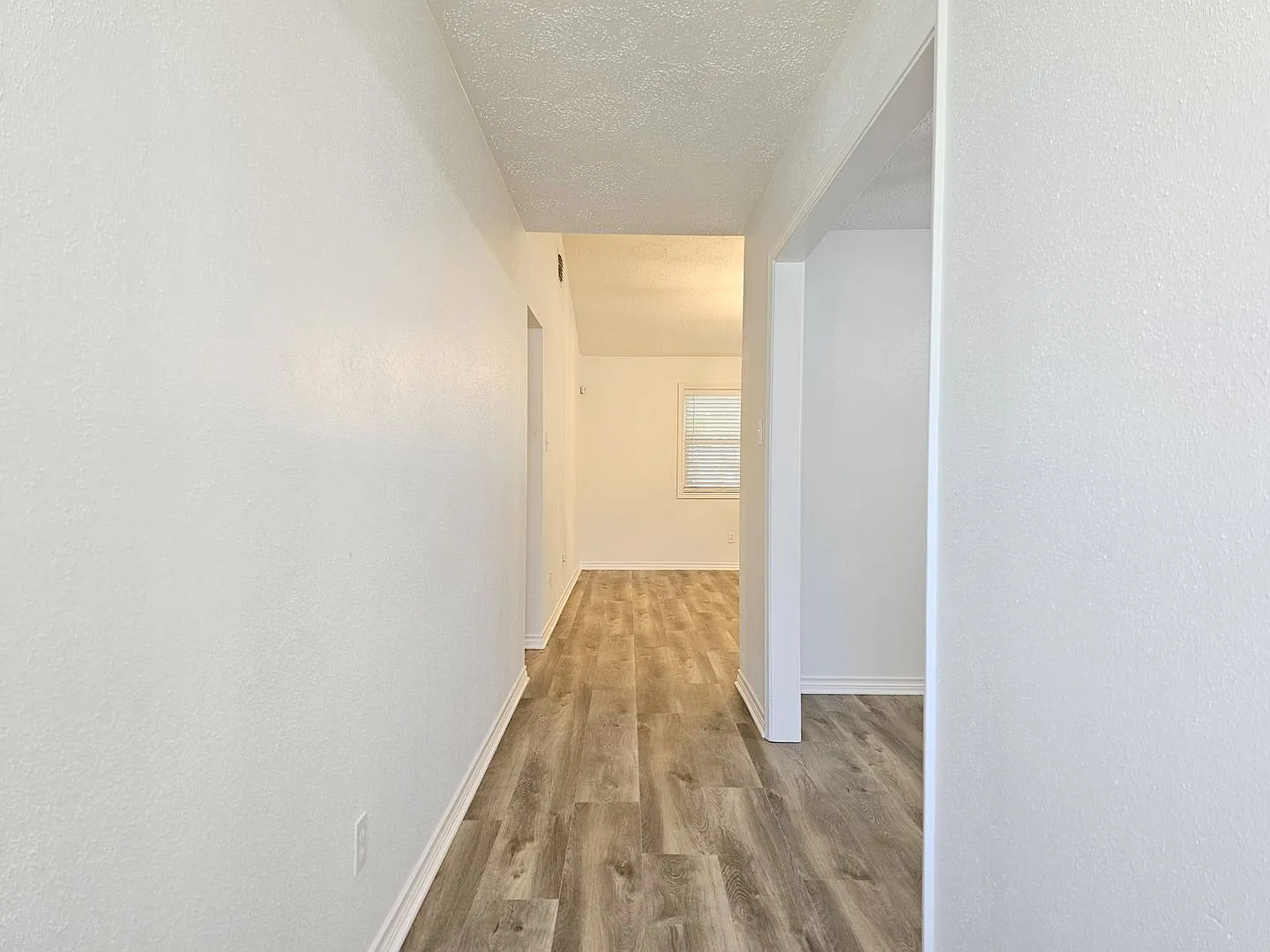 Heatherford 10615 — Photo 3