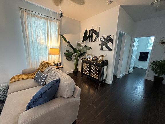 5th image of 5803 N Fremont Ave