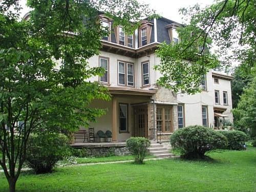 2nd image of 328 E Mount Airy Ave APT 2B