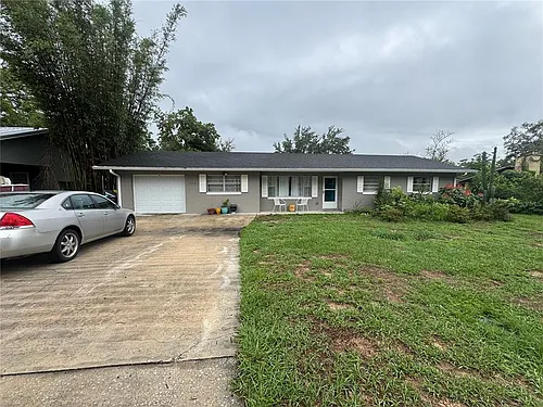 1079 Seminole St Photo 1