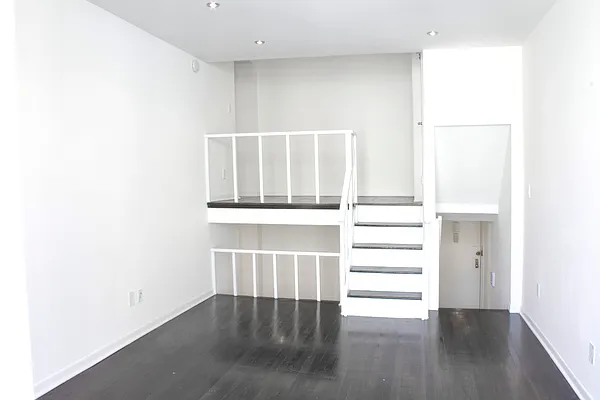 Rented by Mirador Real Estate | media 9