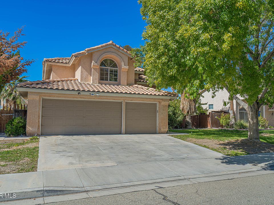 1st image of 44515 Tarragon Dr