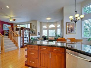 278 W Sunnyoaks Ave, Campbell, CA 95008