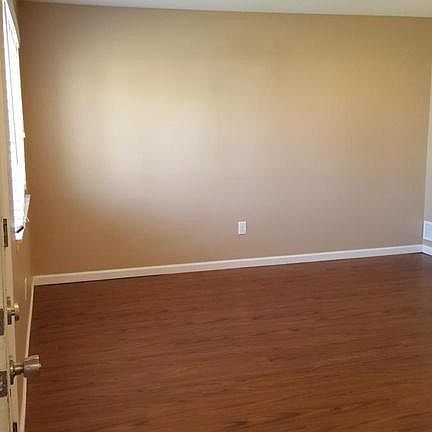 2nd image of 27750 Oneil St