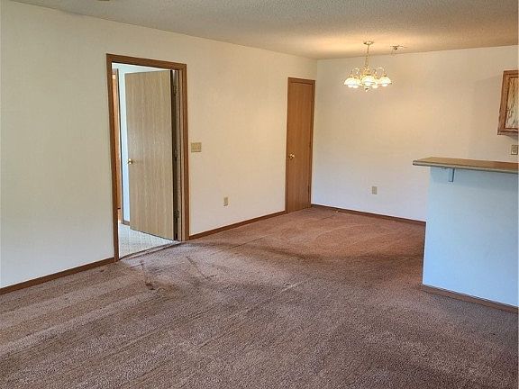 5th image of 2760 Orchard Park
