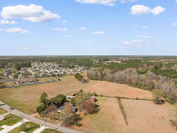 2nd image of 440 Dunn Short Cut Rd.