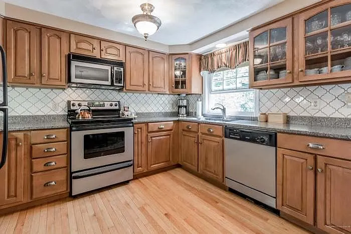 45 Racine Ave — Photo 5