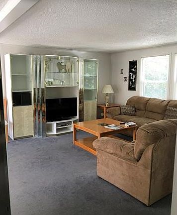 3rd image of 12447 Pine Trl