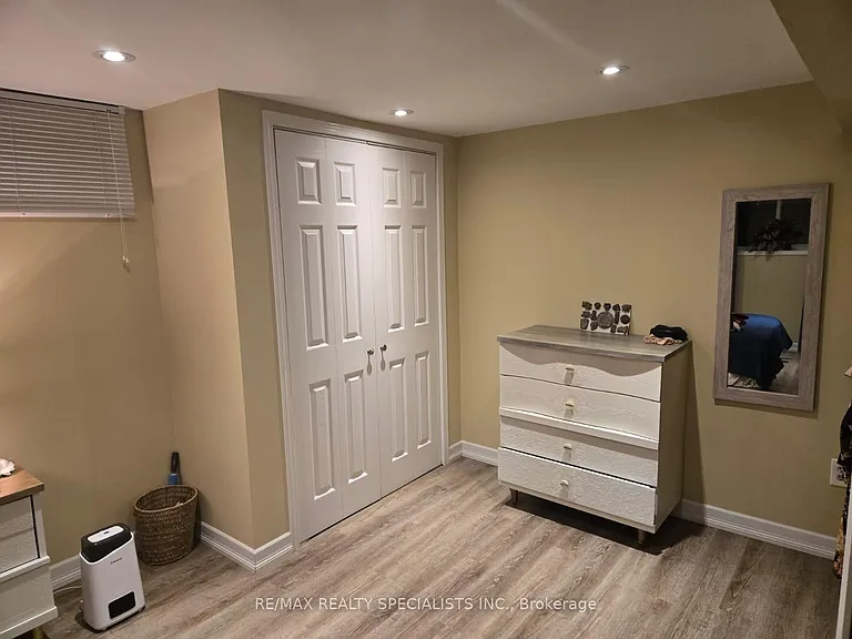 477 Scott St #BASEMENT — Photo 12