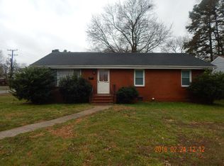 301 Charlotte Ave, Colonial Heights, VA 23834