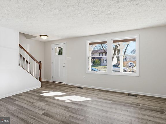 2nd image of 474 Ruffian Ct