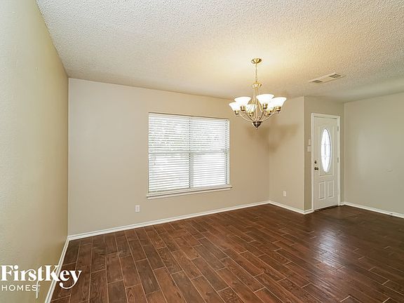 5th image of 5811 Encanto Point Dr