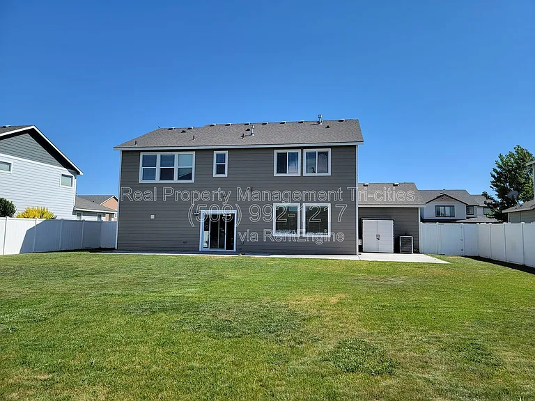 5017 Laredo Dr — Photo 18