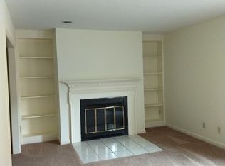 2008 Heritage Pl, Johnson City, TN 37604