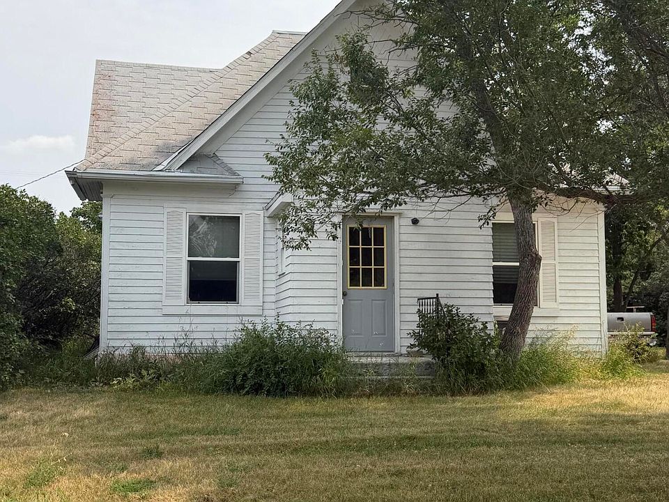 1st image of 411 Meyer St