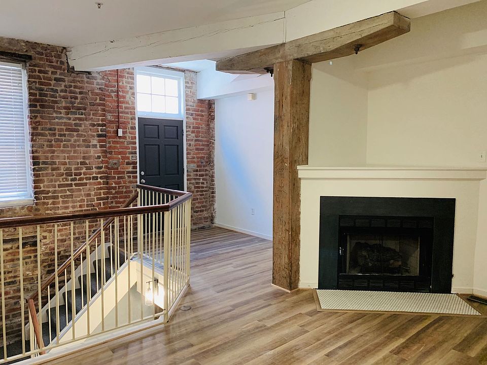 1st image of 1401-1411 E Cary St #103