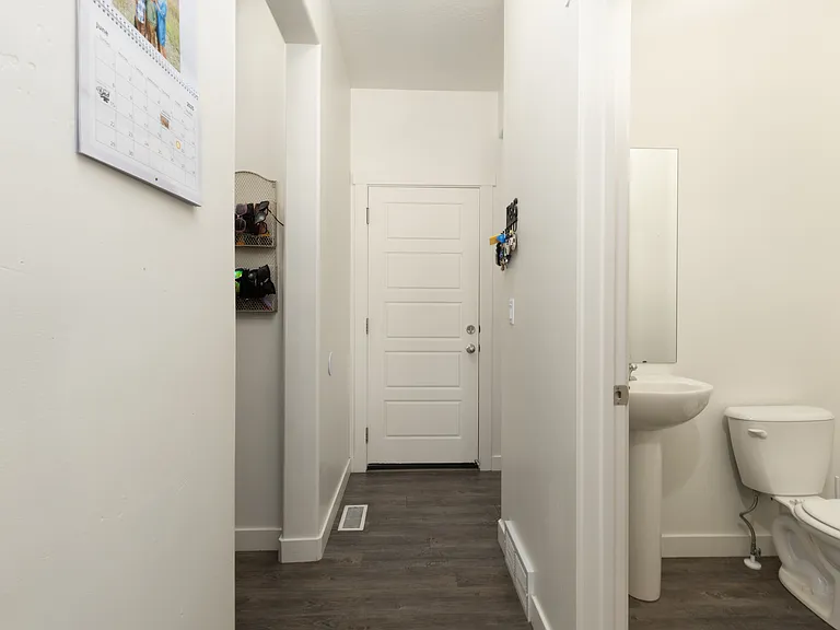183 E Lake View Dr — Photo 21