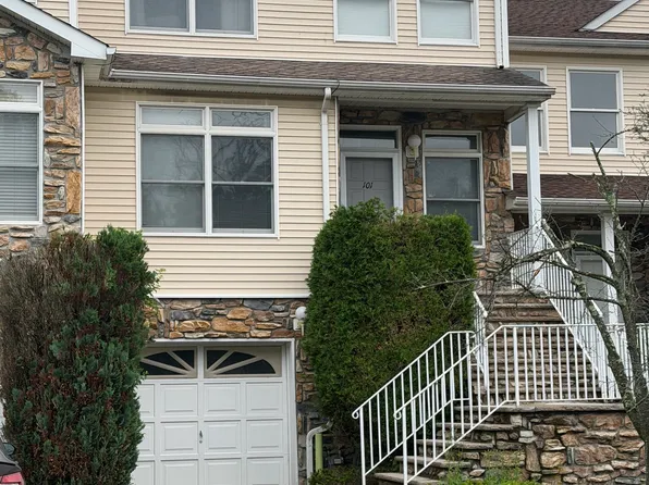 101 Summerhill Dr, Morris Plains, NJ 07950