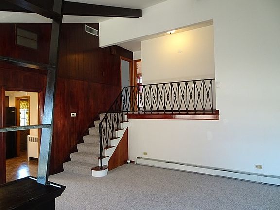 5th image of 9333 Massasoit Ave