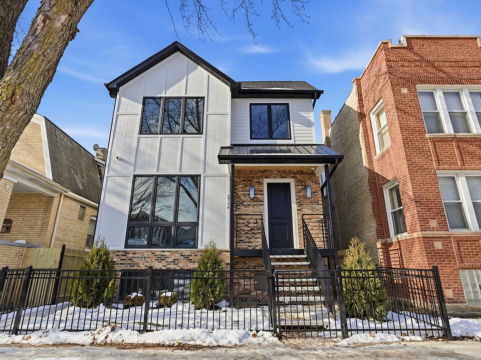 2nd image of 3716 N Richmond St