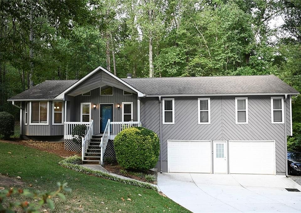 1st image of 428 Julie Anne Way