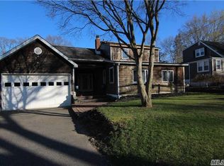 424 Collington Dr, Ronkonkoma, NY 11779