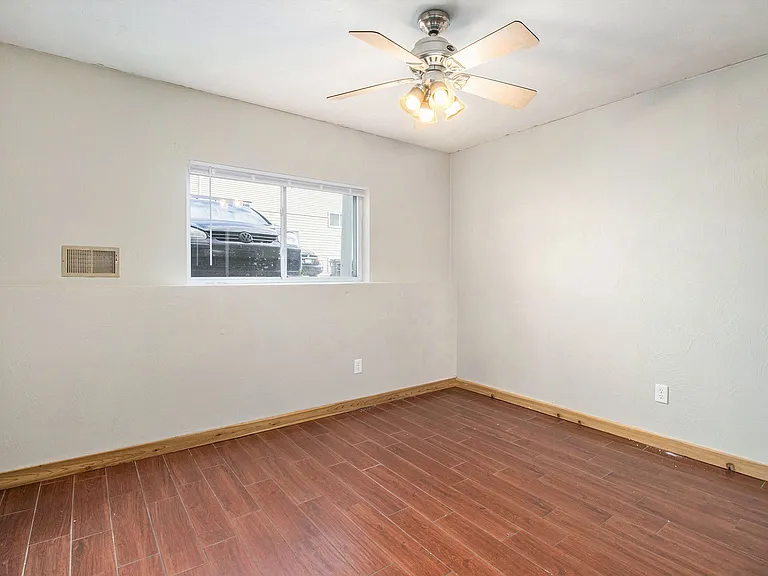 1126 Lafayette Ave — Photo 10