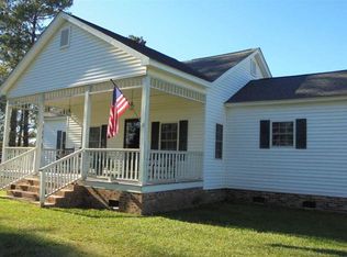 923 Moulds Rd, Lake City, SC 29560