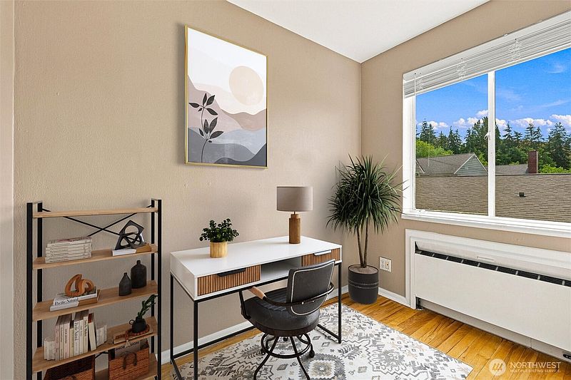 3rd image of 901 N Forest Street #135
