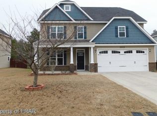 3533 Castlefield Ln, Hope Mills, NC 28348