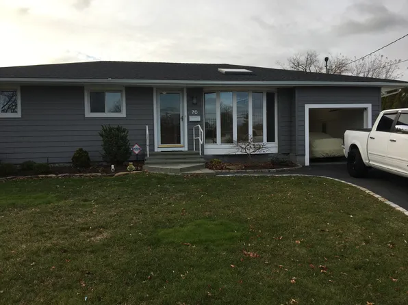 (undisclosed Address), Massapequa Park, NY 11762
