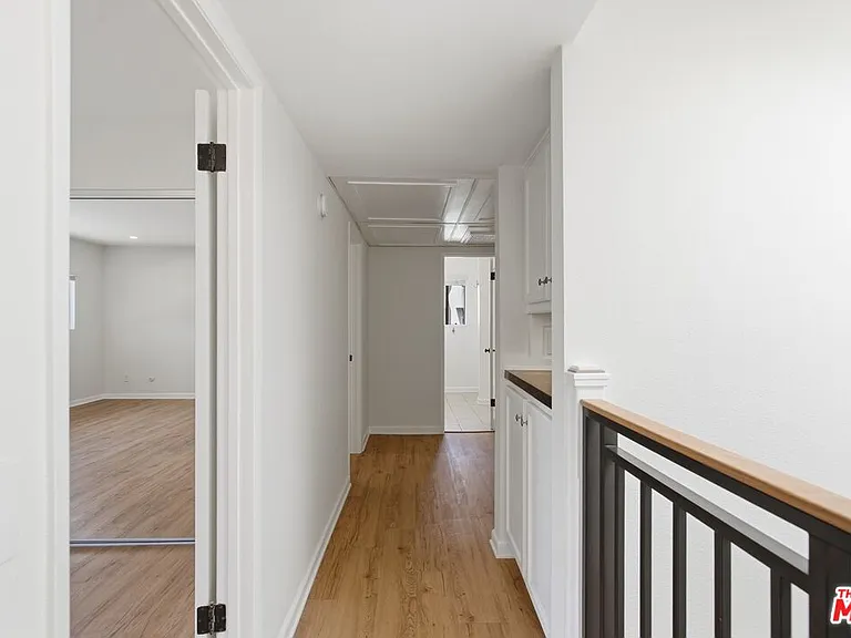 13025 W Moorpark St #101 — Photo 22