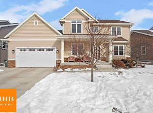 2334 Walnut Hill Ln, Sun Prairie, WI 53590