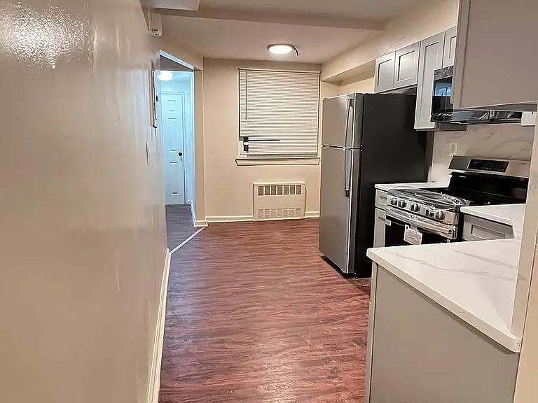 1276 E 85th St #1 — Photo 15