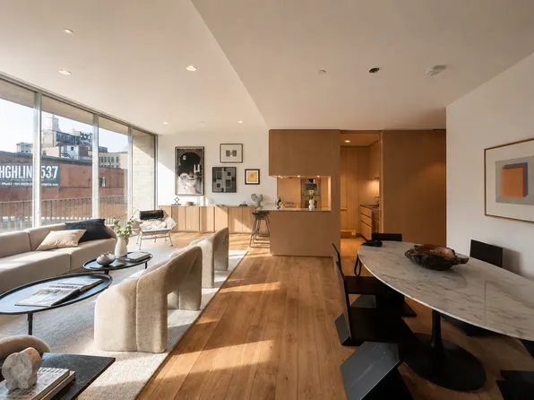 527 West 27th Street image 1 of 12