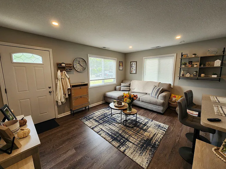 424 Nussbaum Ave — Photo 32