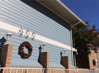 400 W 35th St APT 202, Austin, TX 78705