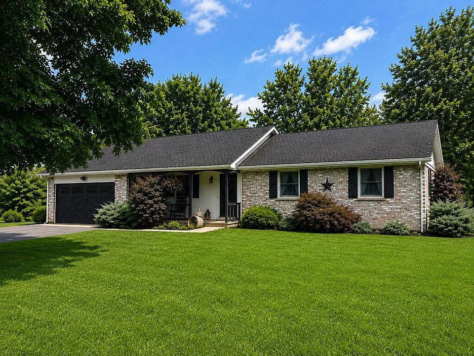 1st image of 114 Lewis Dr