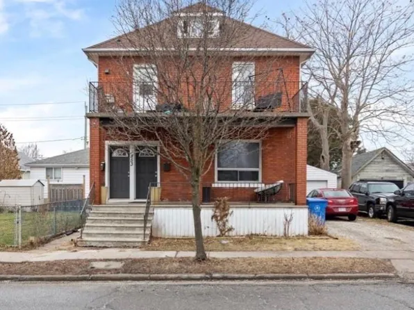 853 Pillette Rd #2, Windsor, ON N8Y 3B4