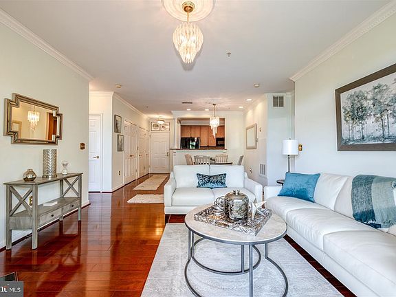 5th image of 5112 Donovan Dr APT 301