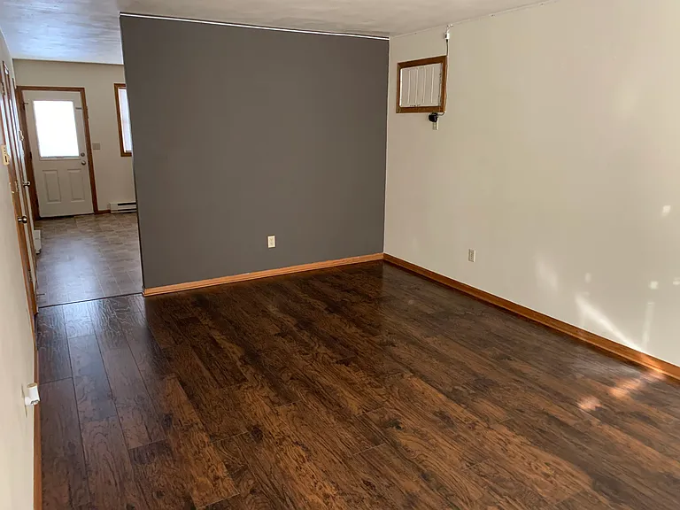 810 Harney Ave — Photo 4