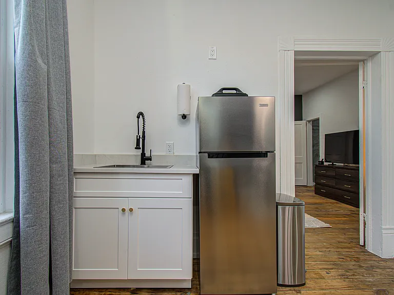 1811 Washington Ave #B — Photo 11